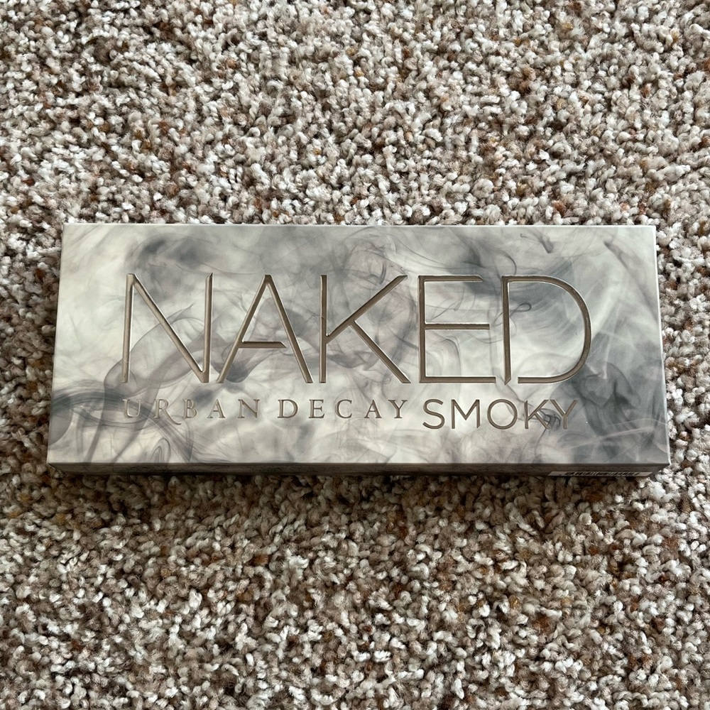 Urban Decay Naked Smoky Palette